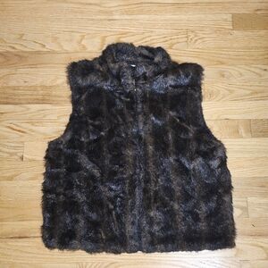 Investments Faux Fur Vest in Black and Brown Women's